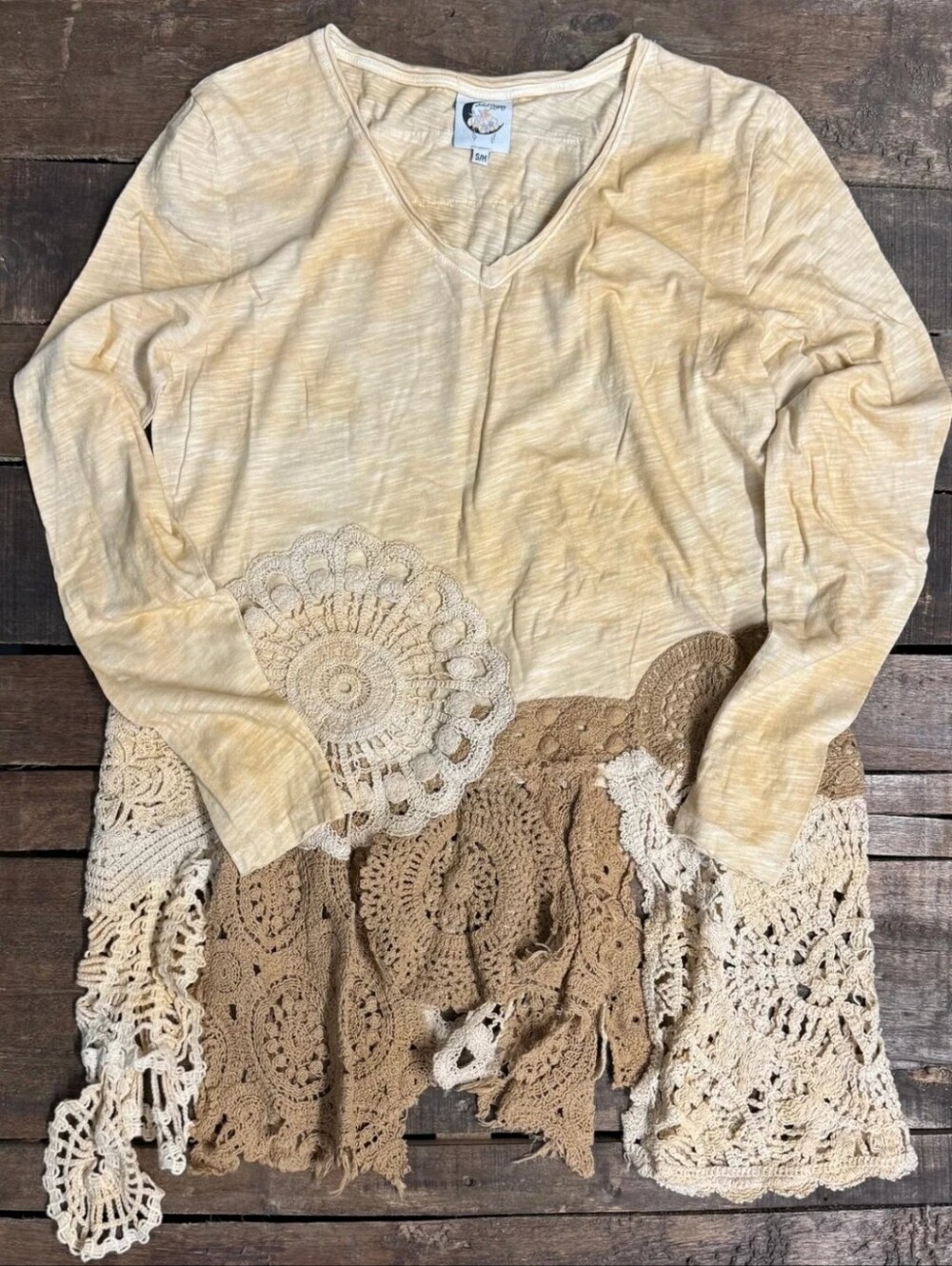 152p Jaded Gypsy Squared Away Top Crochet-Hem Long Sleeve Top